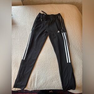 Adidas Aeroready Black track pants sz 9-10yrs